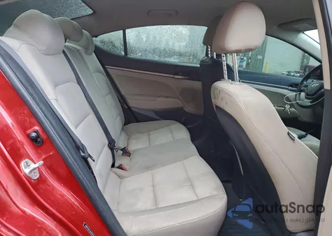 2018 Hyundai Elantra Se z USA, uszkodzony, nr VIN 5NPD74LF0JH262013